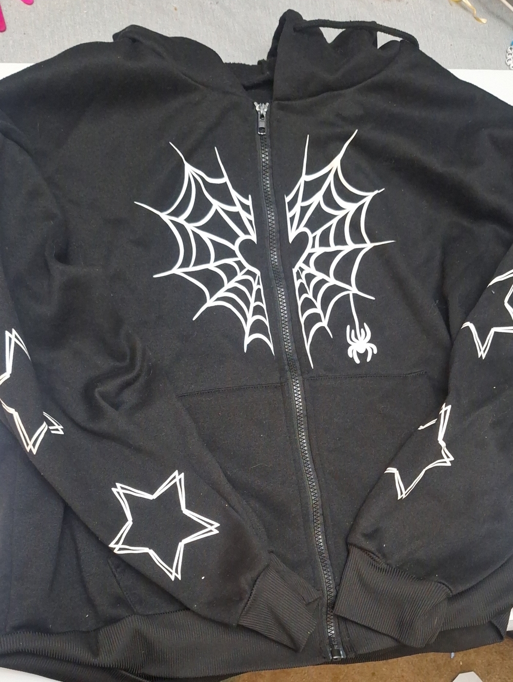 SHEIN Black Hooded Zip-Up Jacket with White Spider Web & Star Prints